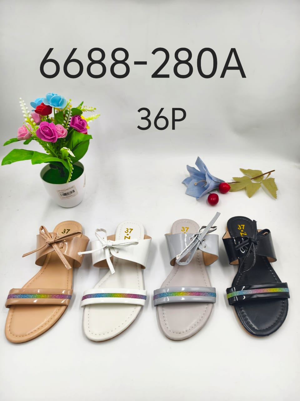 Female Flat sandals